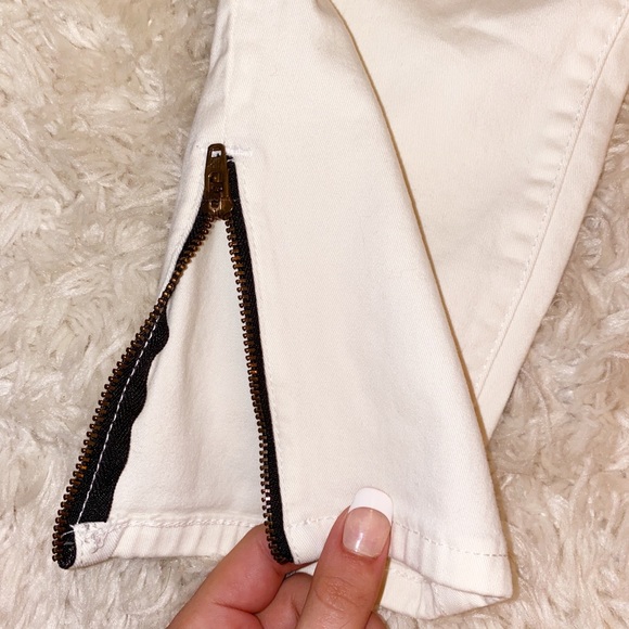 White Jeans - Picture 2 of 2